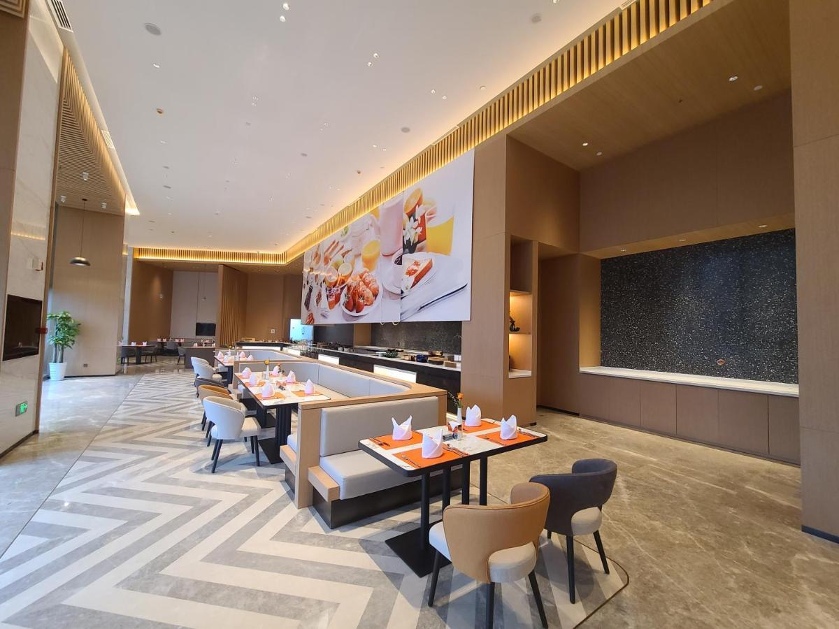 Holiday Inn Luzhou Longjian By Ihg Екстериор снимка