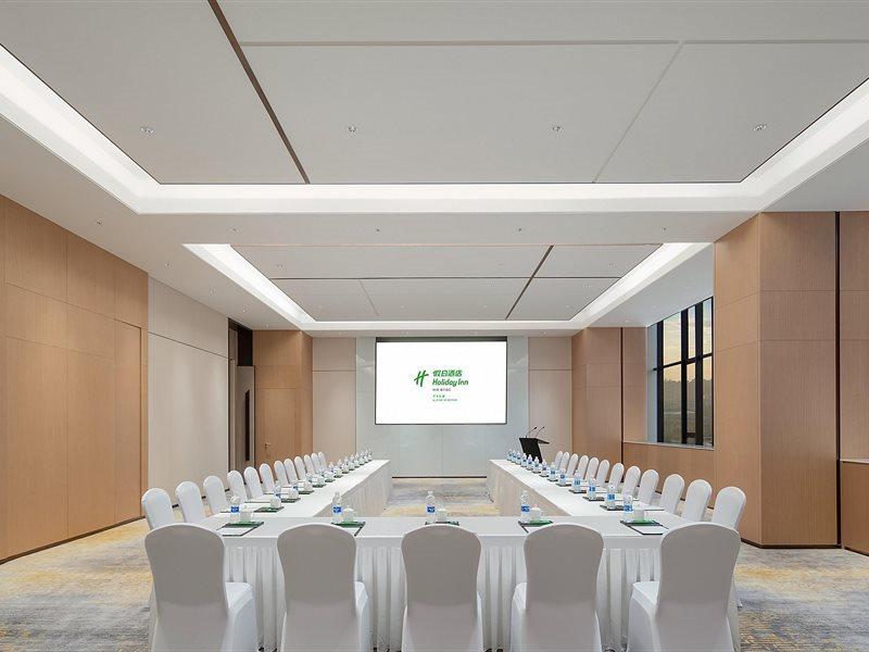 Holiday Inn Luzhou Longjian By Ihg Екстериор снимка